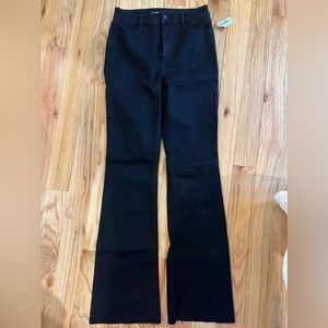Old Navy black flare jeans NWT size 4 Tall
